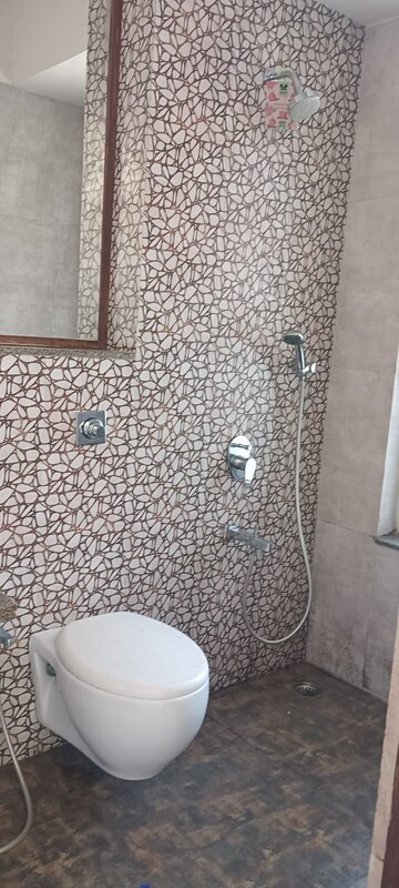 2 BHK Apartment For Rent in Omkar Alta Monte, Malad East