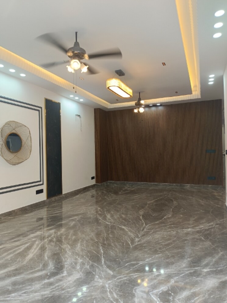 Bathroom, unitech-south-city-ii 4 Bedroom 2200 Sq.Ft. Builder Floor In Sector 50 Gurgaon 8366779