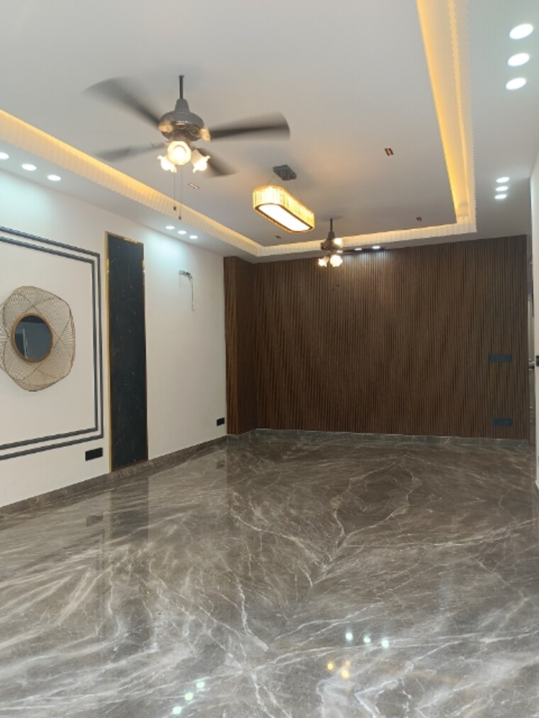 Bathroom, unitech-south-city-ii 4 Bedroom 2200 Sq.Ft. Builder Floor In Sector 50 Gurgaon 8366779