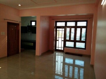 Room in 2 BHK Villa at Gomti Nagar – for Rent