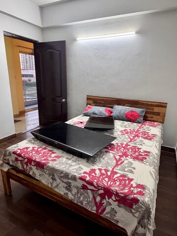 Bedroom in 2 BHK Apartment at Paras Tierea, Sector 137 – for Rent