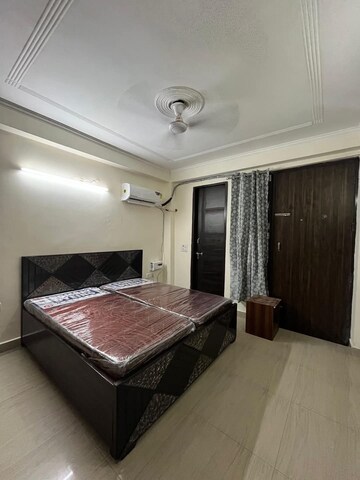 Bedroom in 2 BHK Builder Floor at Ansal Sushant Lok I, Sector 43 – for Rent