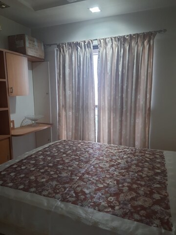 Master Bedroom in 2 BHK Apartment at Kopar Khairane – for Rent