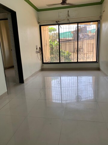Room in 1 BHK Apartment at Chand Ganga, Borivali West – for Rent