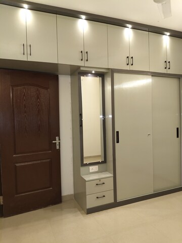 Building Lobby in 3 BHK Apartment at Omaxe Waterscapes, Gomti Nagar – for Rent