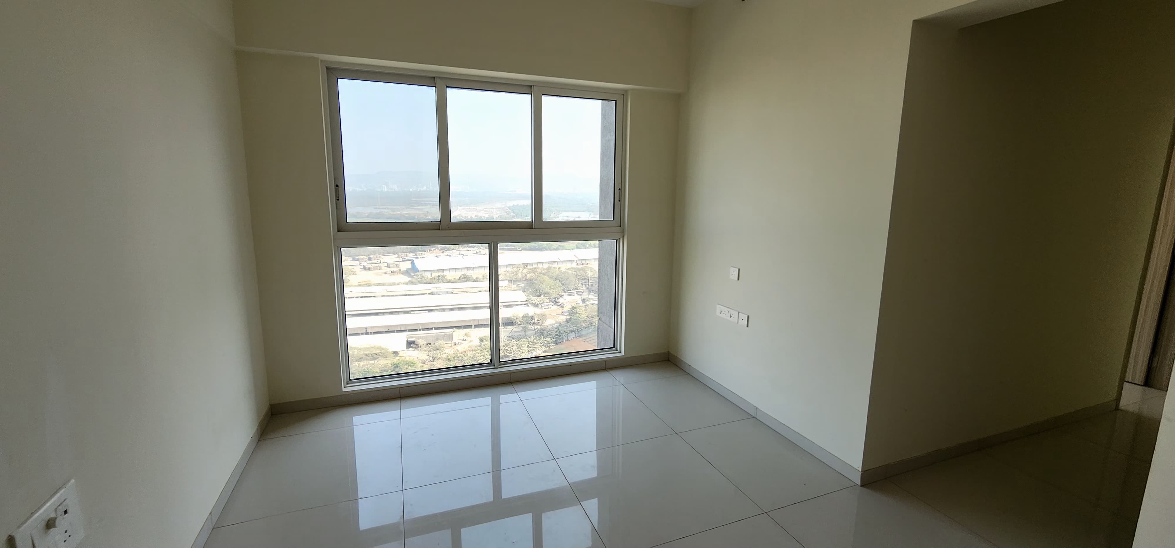 2 BHK Apartment For Sale in Wadhwa Atmosphere O2