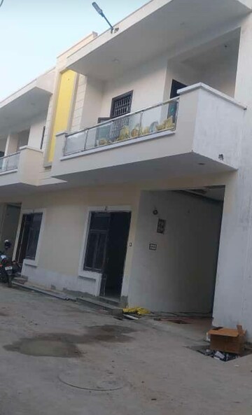 4 BHK Villa – Exterior View View at Sector 10 - for Rent