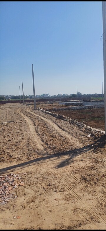  Plot For Sale in Jewar