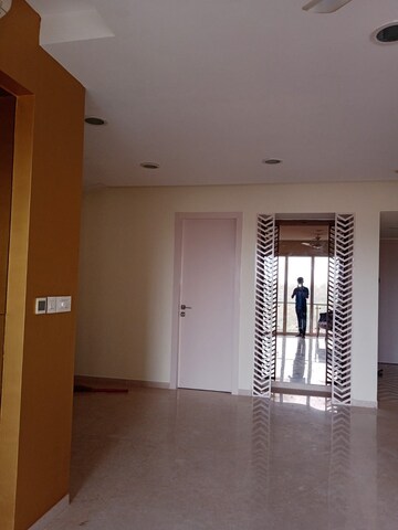 3 BHK Apartment For Rent in Lodha Fiorenza, Goregaon East