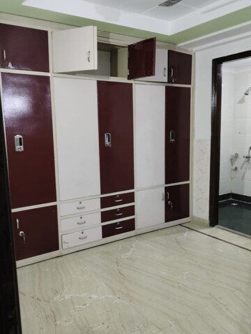 Room in 6+ BHK Independent House at Cambridge Apartment B, Halasuru – for Sale