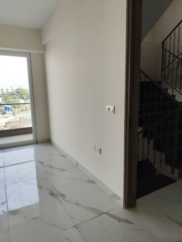 Balcony in 2.5 BHK Builder Floor at Smart World Gems, Sector 89 – for Sale