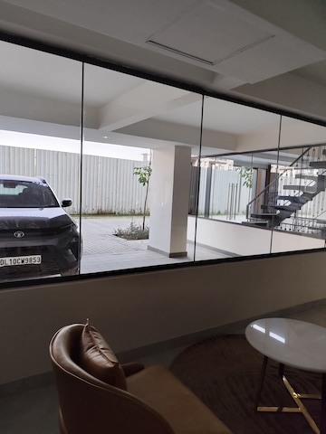 Kitchen in 2.5 BHK Builder Floor at Smart World Gems, Sector 89 – for Sale