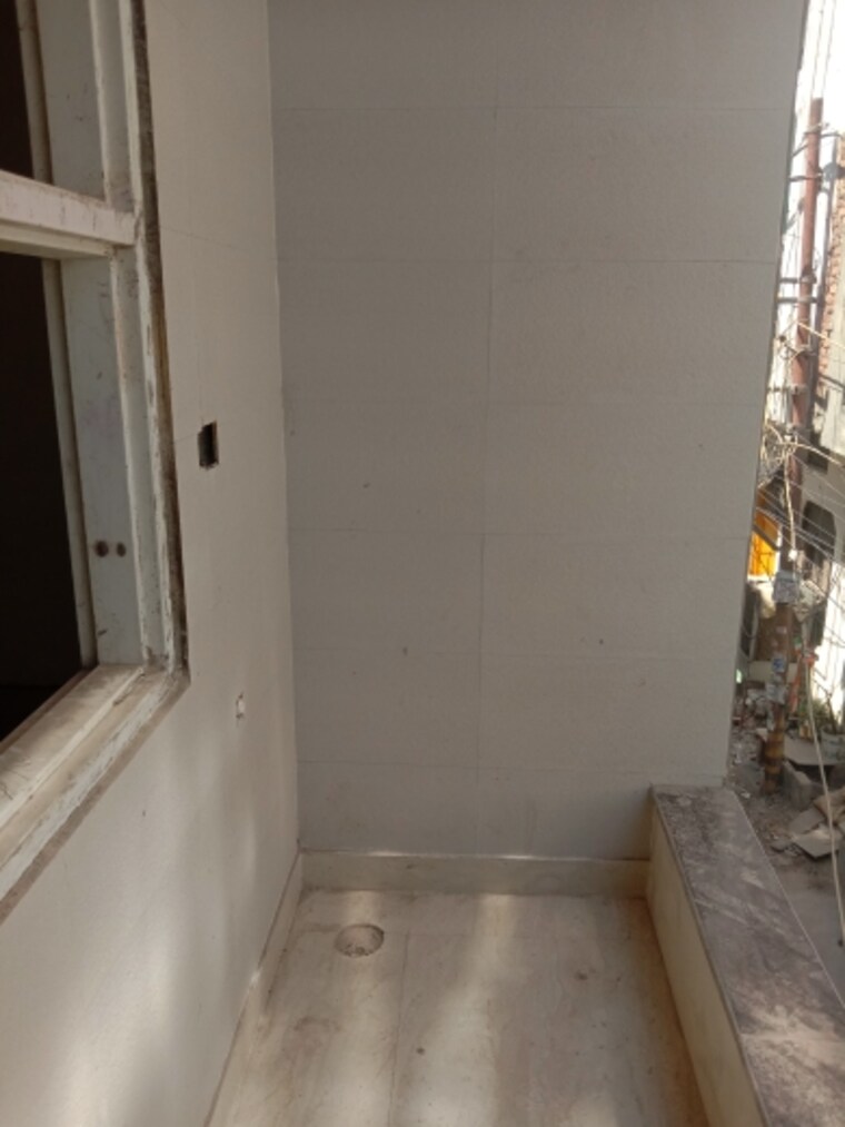 undefined, dwarka mor 2 Bedroom 900 Sq.Ft. Independent House In Dwarka Mor Delhi 8367013