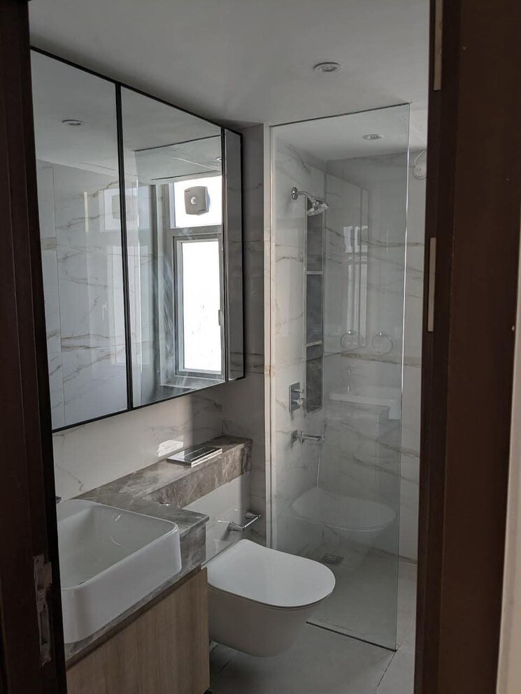 Bathroom, dlf-gardencity-enclave 3 Bedroom 1550 Sq.Ft. Builder Floor In Sector 93 Gurgaon 8367067