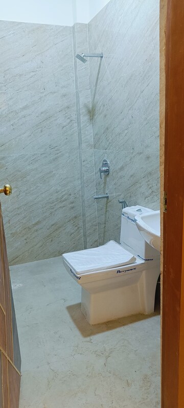 Bathroom in 3 BHK Villa at Neelendras Amity Greens, Gomti Nagar – for Sale