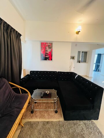 Bedroom in 2 BHK Apartment at Omkar Signet, Malad East – for Rent