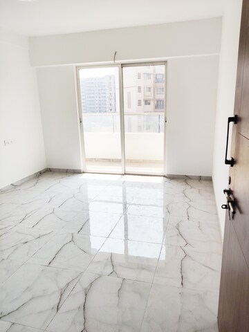 Room in 1 BHK Apartment at VTP One, Kharadi – for Sale