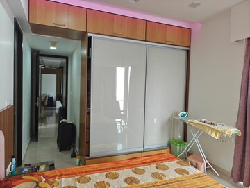 Bedroom in 3 BHK Apartment at Lower Parel – for Rent