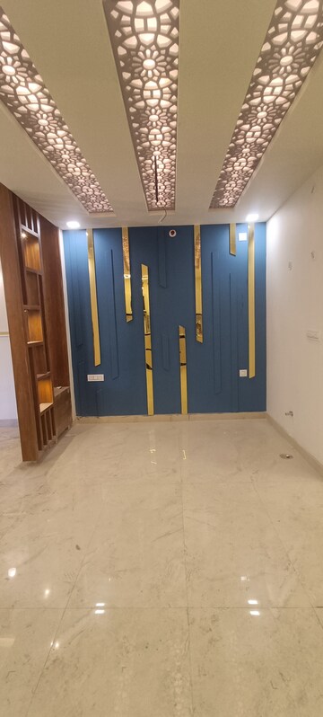 Room in 3 BHK Villa at Arsha Madhav Greens, Gomti Nagar – for Sale