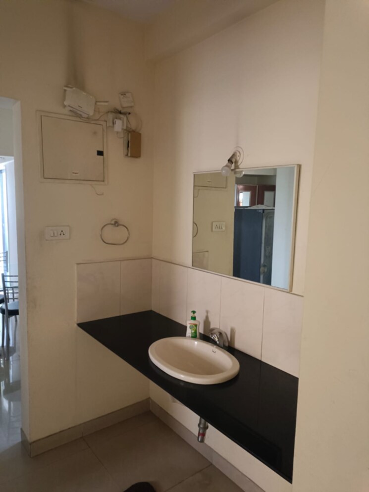 Bathroom, magarpatta-city-cosmos 3 Bedroom 1500 Sq.Ft. Apartment In Kharadi Bypass Road Pune 8367235