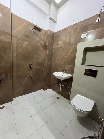 Bathroom in 5 BHK Penthouse at Ambala Highway – for Sale