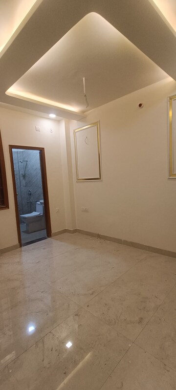 Room in 3.5 BHK Villa at Nijampur Malhaur – for Sale