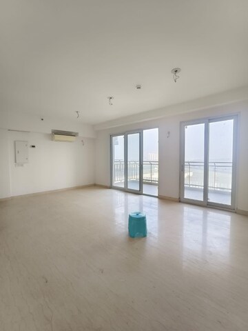 Room in 2 BHK Apartment at Signature Global Proxima, Sector 89 – for Rent