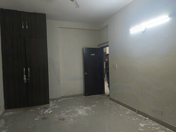 Room in 3 BHK Builder Floor at M2k Spring Floors, Sector 50 – for Rent