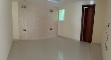 Room in 3 BHK Apartment at M3M Sky City, Sector 65 – for Sale