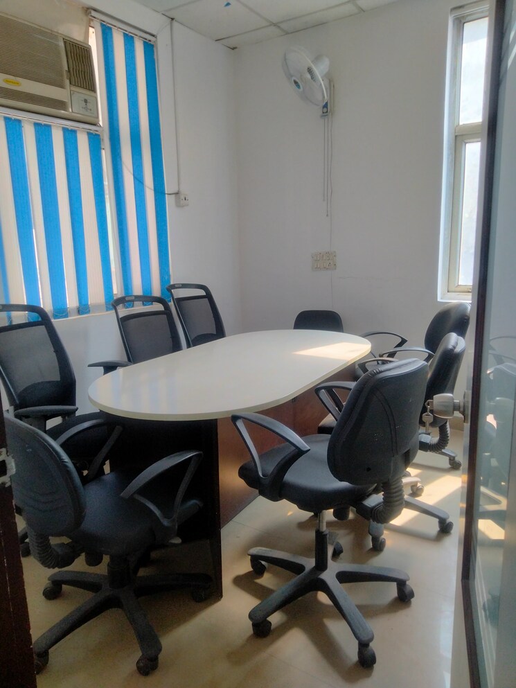 Team Area, sector 63 Commercial Office Space 1500 Sq.Ft. In Sector 63 Noida 8367451