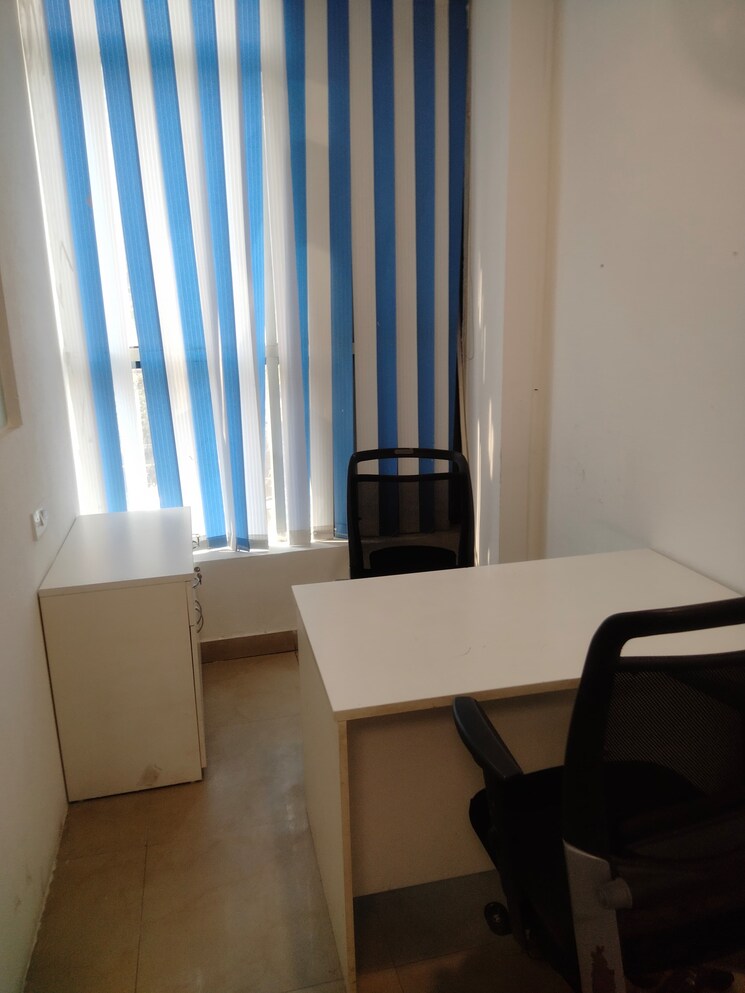 Team Area, sector 63 Commercial Office Space 1500 Sq.Ft. In Sector 63 Noida 8367451