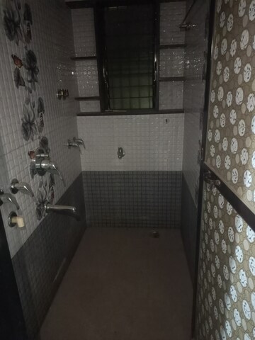 Bathroom in 1 BHK Apartment at Dombivli West – for Rent