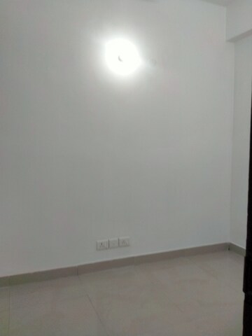 Room in 3 BHK Apartment at Today Ridge Residency, Sector 135 – for Rent