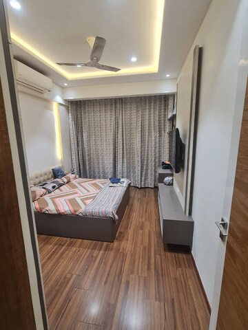 Bedroom in 2.5 BHK Apartment at Gitanjali Tatva, Borivali East – for Rent
