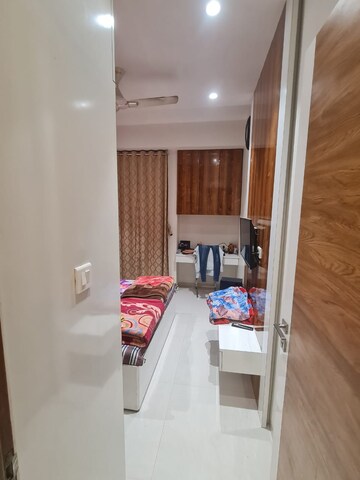 Bedroom in 2.5 BHK Apartment at Gitanjali Tatva, Borivali East – for Rent
