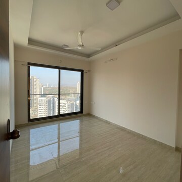 Room in 3 BHK Apartment at Je And Vee Om Trimurti, Dindoshi – for Rent