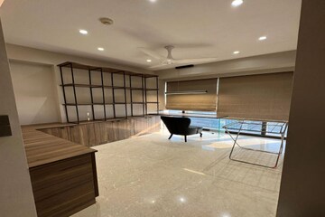 Team Area in 4 BHK Apartment at Lodha The Park, Worli – for Rent