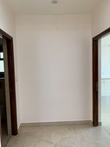 Furnished Amenities in 3 BHK Apartment at Aurobindo Kohinoor, Serilingampally – for Rent