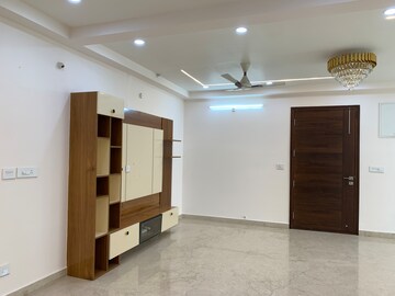 Room in 3 BHK Apartment at Aurobindo Kohinoor, Serilingampally – for Rent