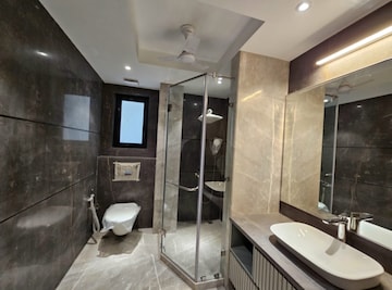 Bathroom in 3 BHK Apartment at Hutchins Park, Cooke Town – for Rent