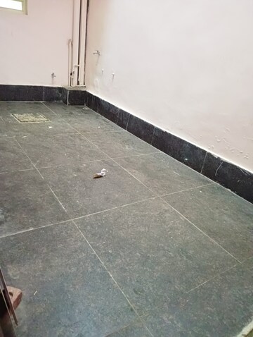 Balcony in 2 BHK Independent House at RWA Apartments Sector 52, Sector 52 – for Rent