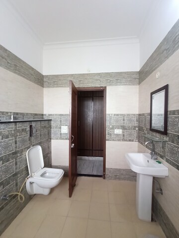 Living Room in 1 BHK Independent House at Sector 21 – for Rent