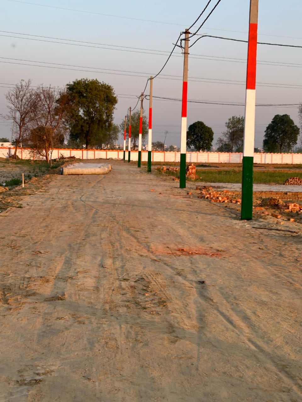 Plot For Sale in Shiv Kunj 