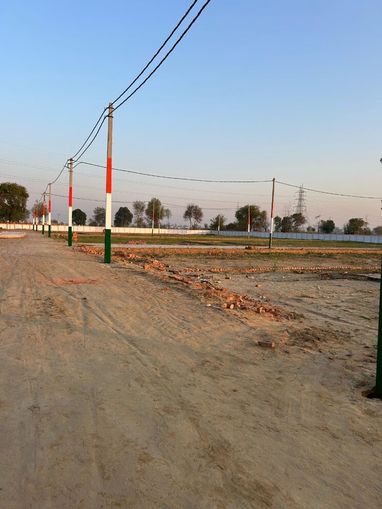 undefined, rohta road  100 Sq.Yd. Plot In Rohta Road Meerut 8368303