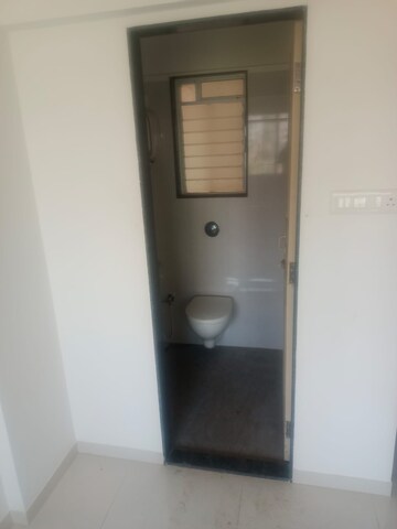 Room in 1 BHK Apartment at Santacruz East – for Rent