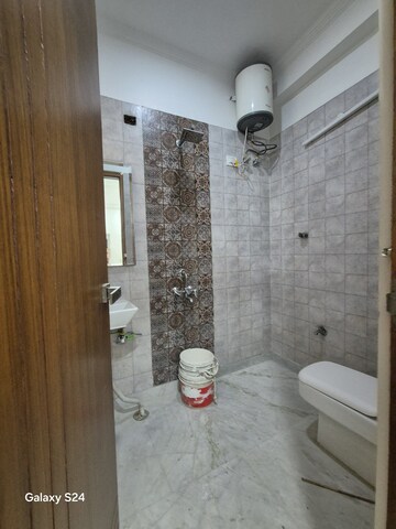 Bathroom in 2 BHK Apartment at Palm Residency Chhatarpur, Chattarpur – for Rent
