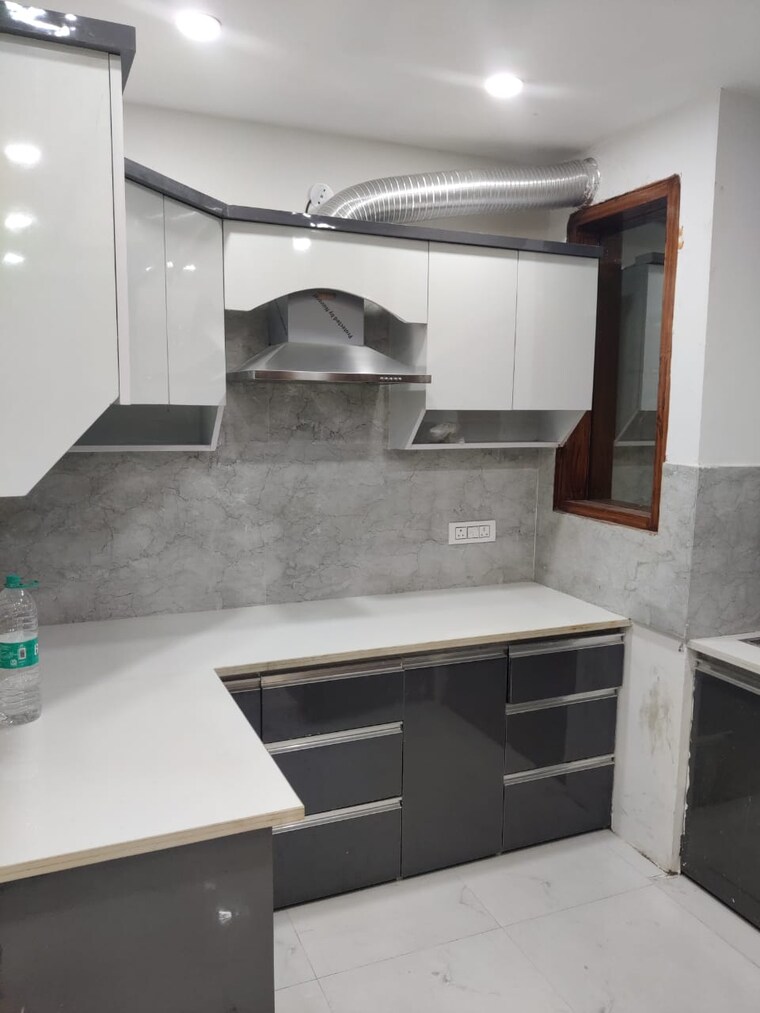 Kitchen, gms road 3 Bedroom 1200 Sq.Ft. Builder Floor In Gms Road Dehradun 8368386