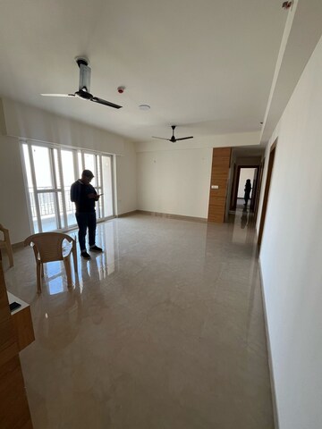 Room in 3.5 BHK Apartment at ATS Rhapsody, Sector 1 Greater Noida – for Rent