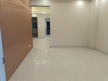 Room in 3 BHK Builder Floor at Sushant Lok 3, Sector 57 – for Sale