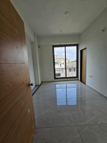 Room in 3 BHK Apartment at RNR Ashesh Park, Thaltej – for Sale
